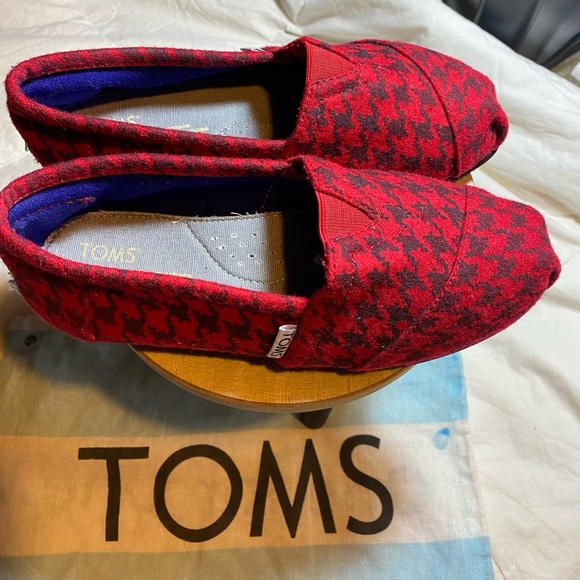 ♥️ BRAND NEW TOMS SHOES , ONE FOR  ONE ✅ - Picture 2 of 12